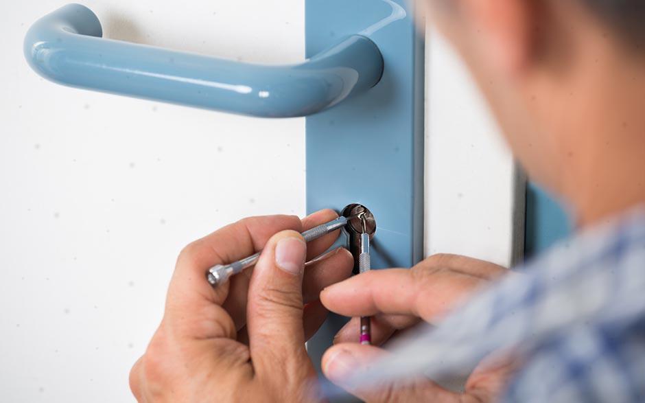 artisans serrurier Marseille 15